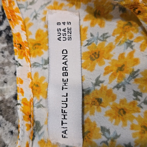 FAITHFULL THE BRAND DAPHNE YELLOW FLORAL TIE-SLEEVE SKATER DRESS. SIZE 4. - Picture 6 of 11